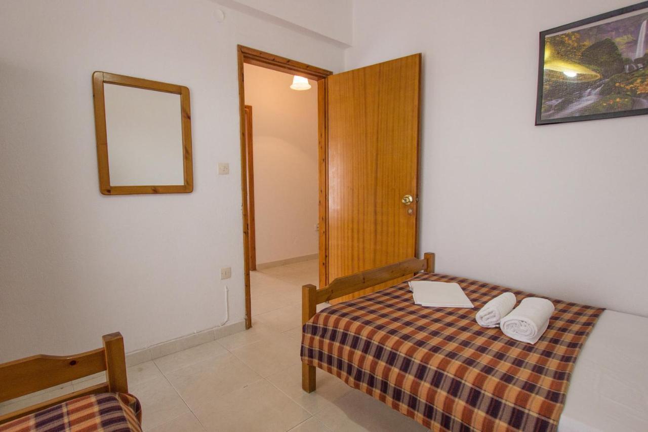 George Laz Rooms Vrasná Dış mekan fotoğraf