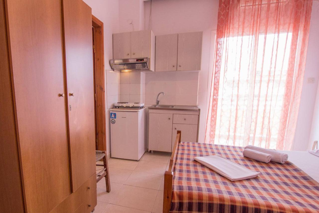 George Laz Rooms Vrasná Dış mekan fotoğraf