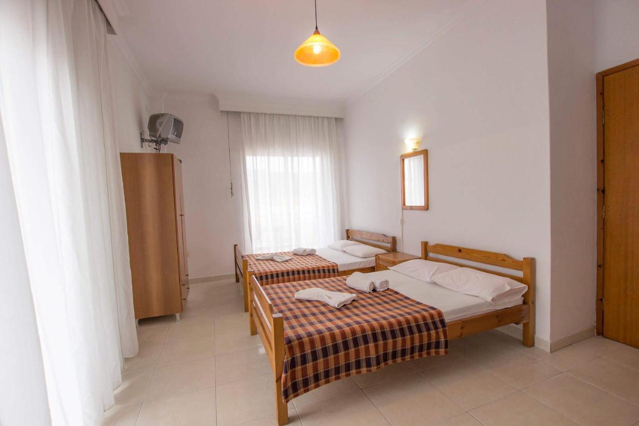 George Laz Rooms Vrasná Dış mekan fotoğraf