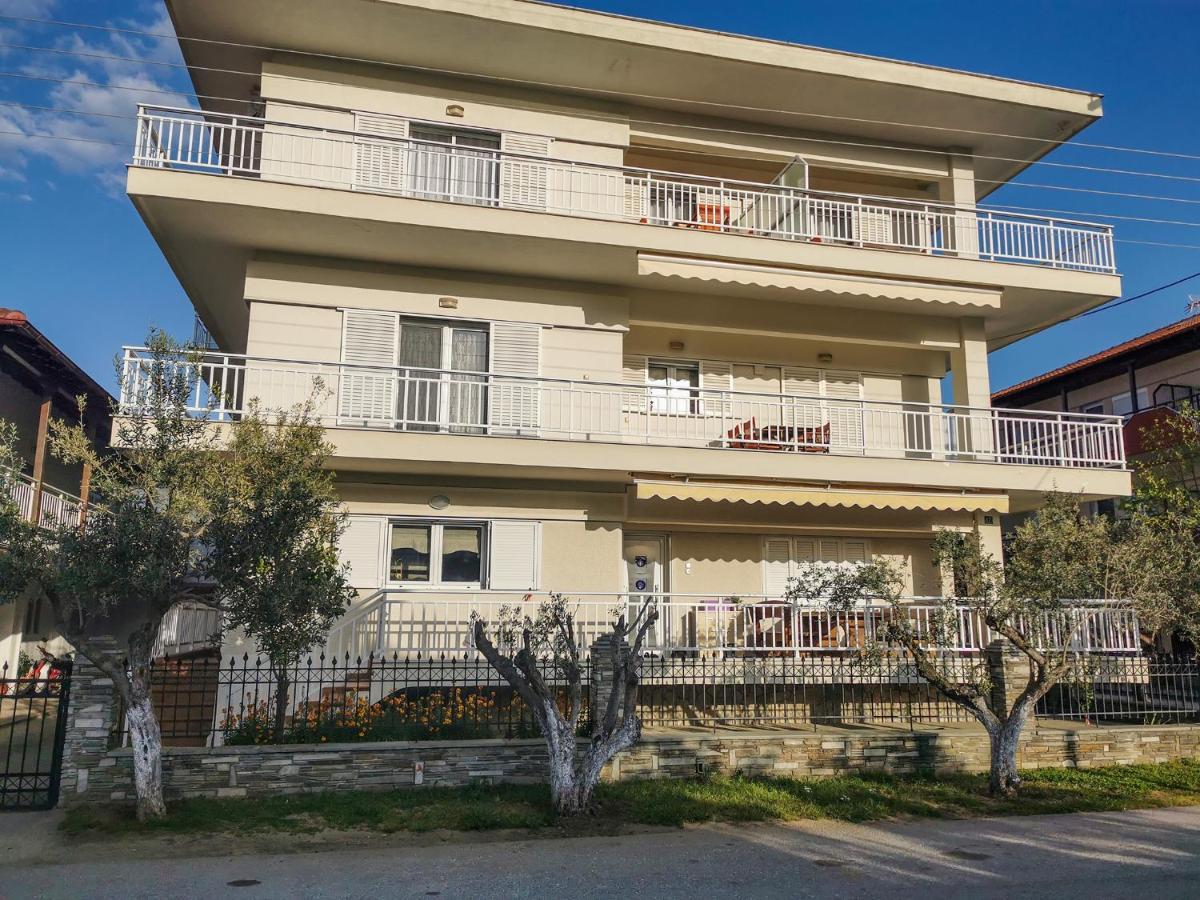 George Laz Rooms Vrasná Dış mekan fotoğraf